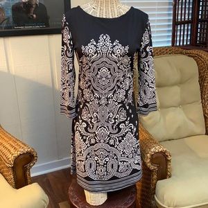 Lovely black & white 3/4 sleeve shift dress S